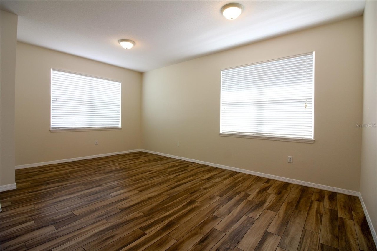 811 Krenson Woods Ln - Photo 5 of 34