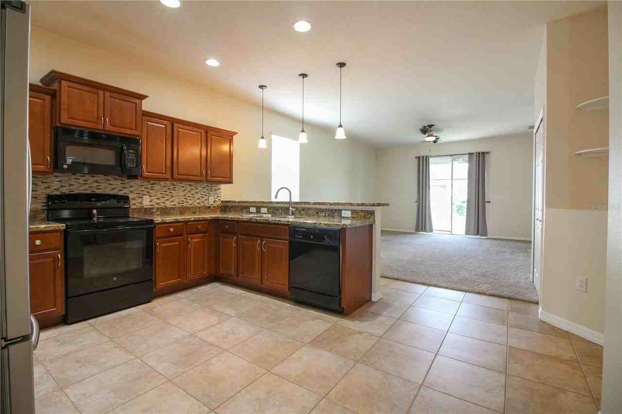 811 Krenson Woods Ln - Photo 7 of 34