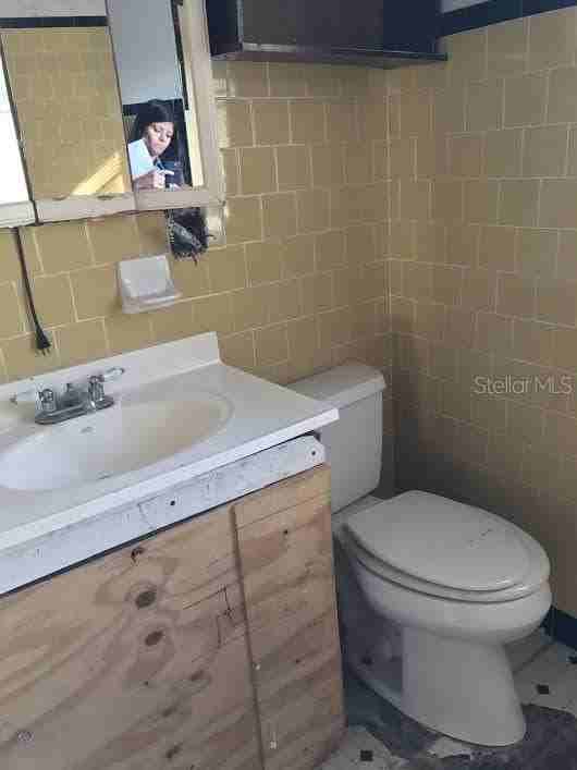 229 S Candler Ave - Photo 7 of 27