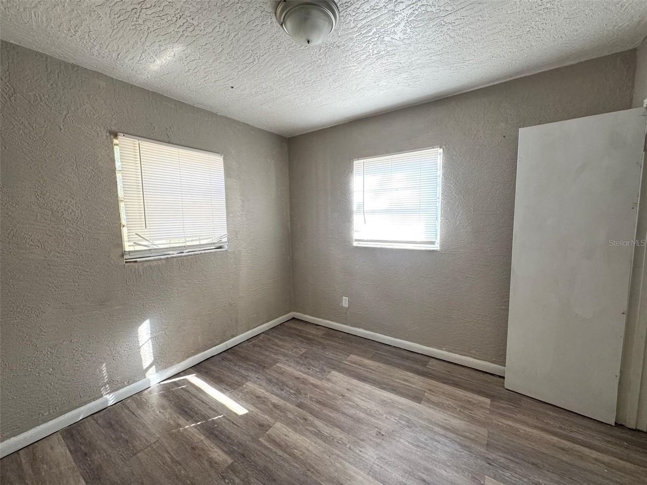 1209 Carlsbad Pl - Photo 6 of 18