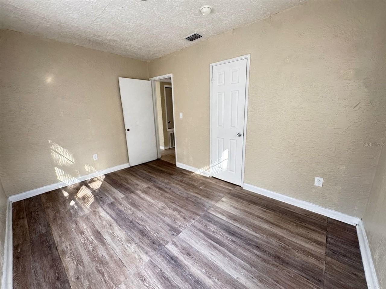 1209 Carlsbad Pl - Photo 7 of 18
