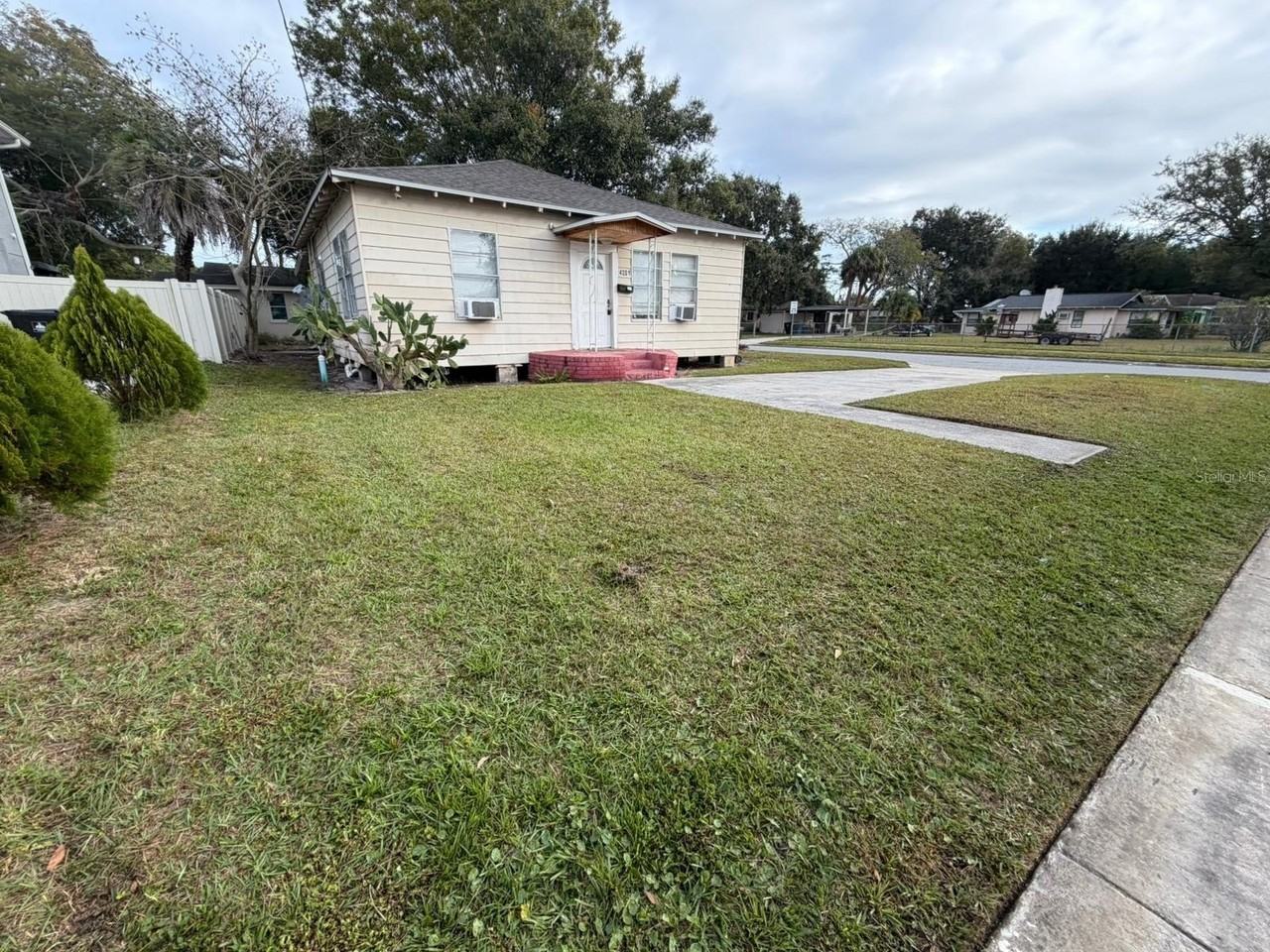 4201 Cepeda St - Photo 3 of 24