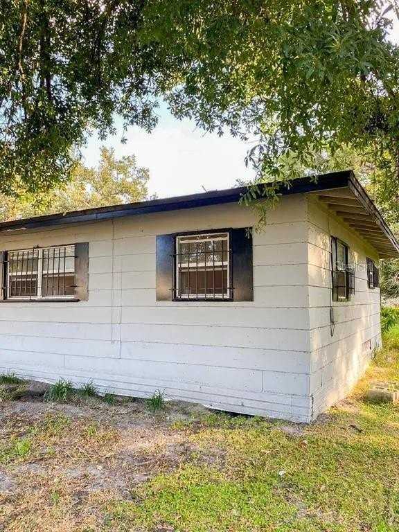 4638 America St - Photo 2 of 23