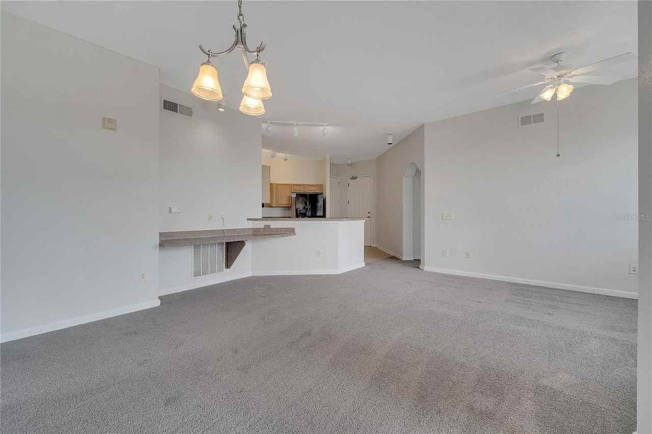 817 Terrace Ridge Cir #817 - Photo 4 of 31