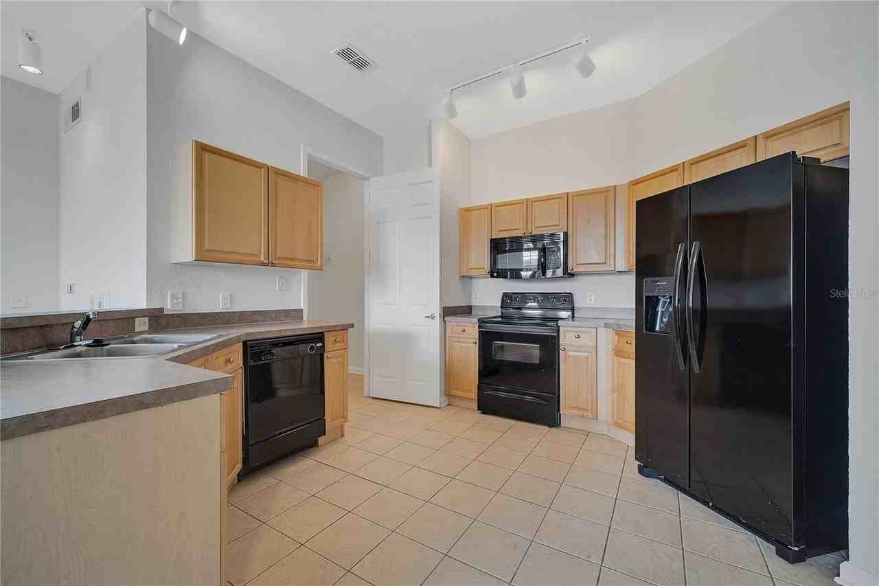 817 Terrace Ridge Cir #817 - Photo 6 of 31