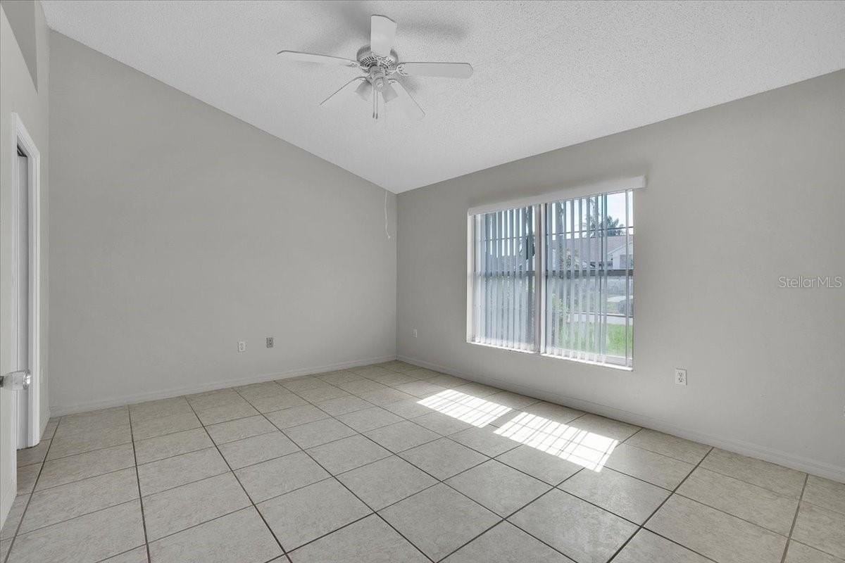 112 Azalea Dr - Photo 7 of 23