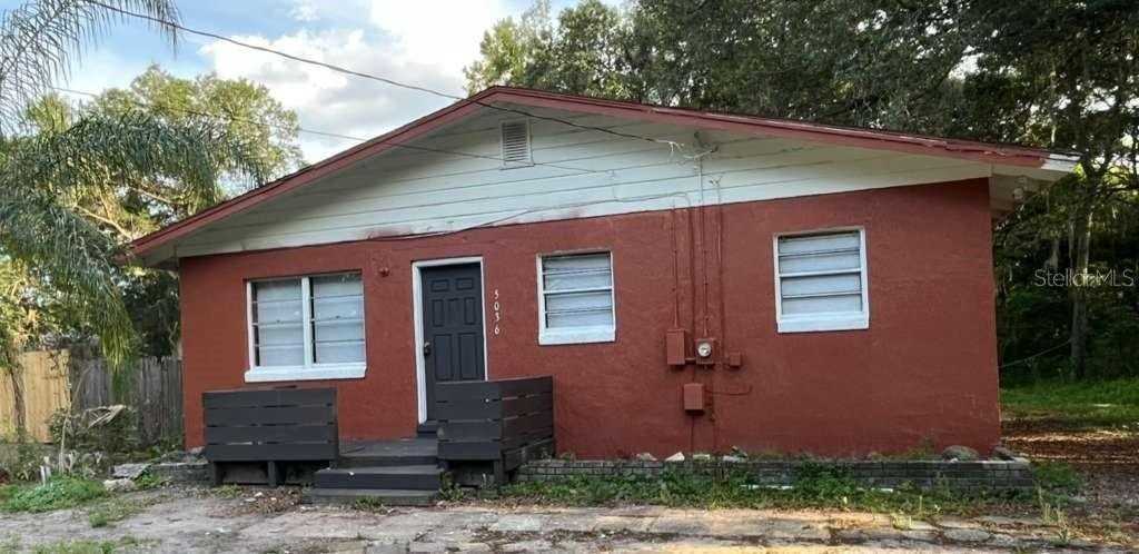 5036 College Dr - Photo 2 of 23
