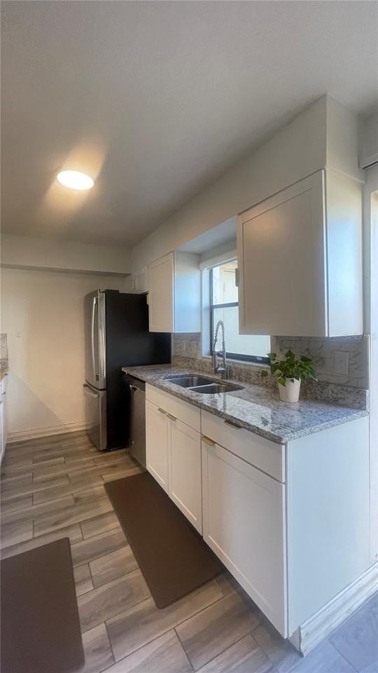 1718 Silver Creek Ct #102 - Photo 6 of 23