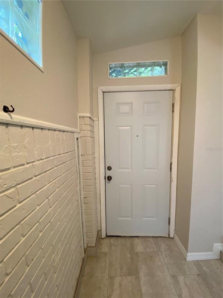 7222 Nima Ct - Photo 4 of 50