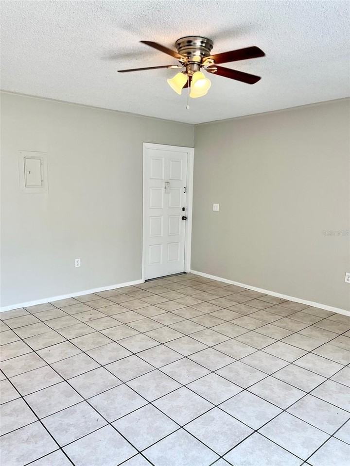 6065 Village Cir #6065 - Photo 4 of 24
