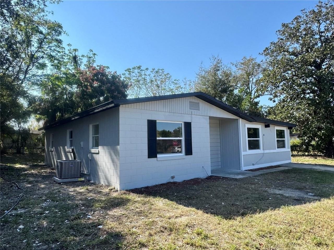 7224 Valiant Ct - Photo 2 of 22