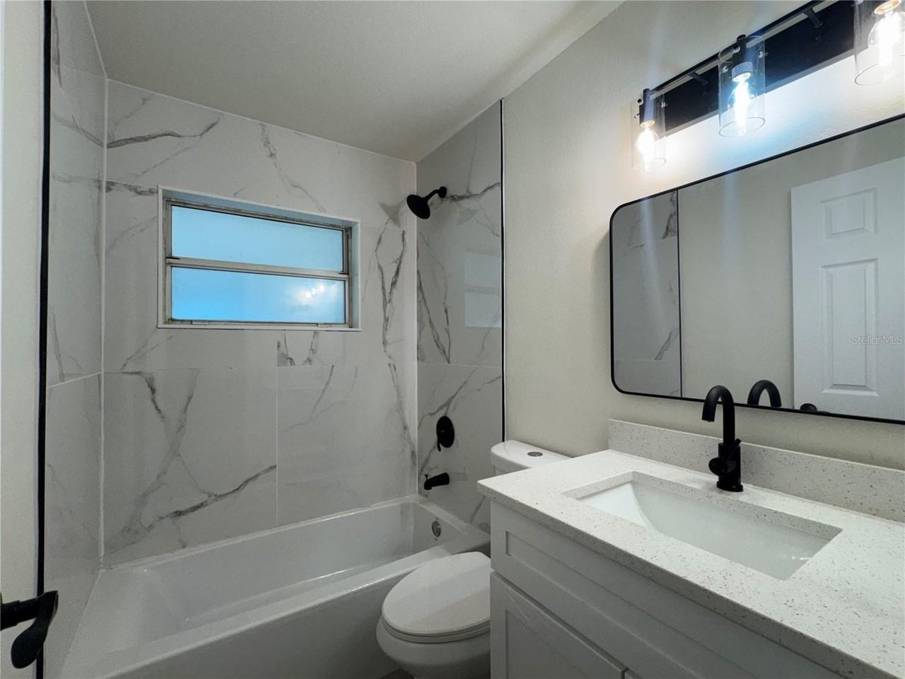 7224 Valiant Ct - Photo 6 of 22