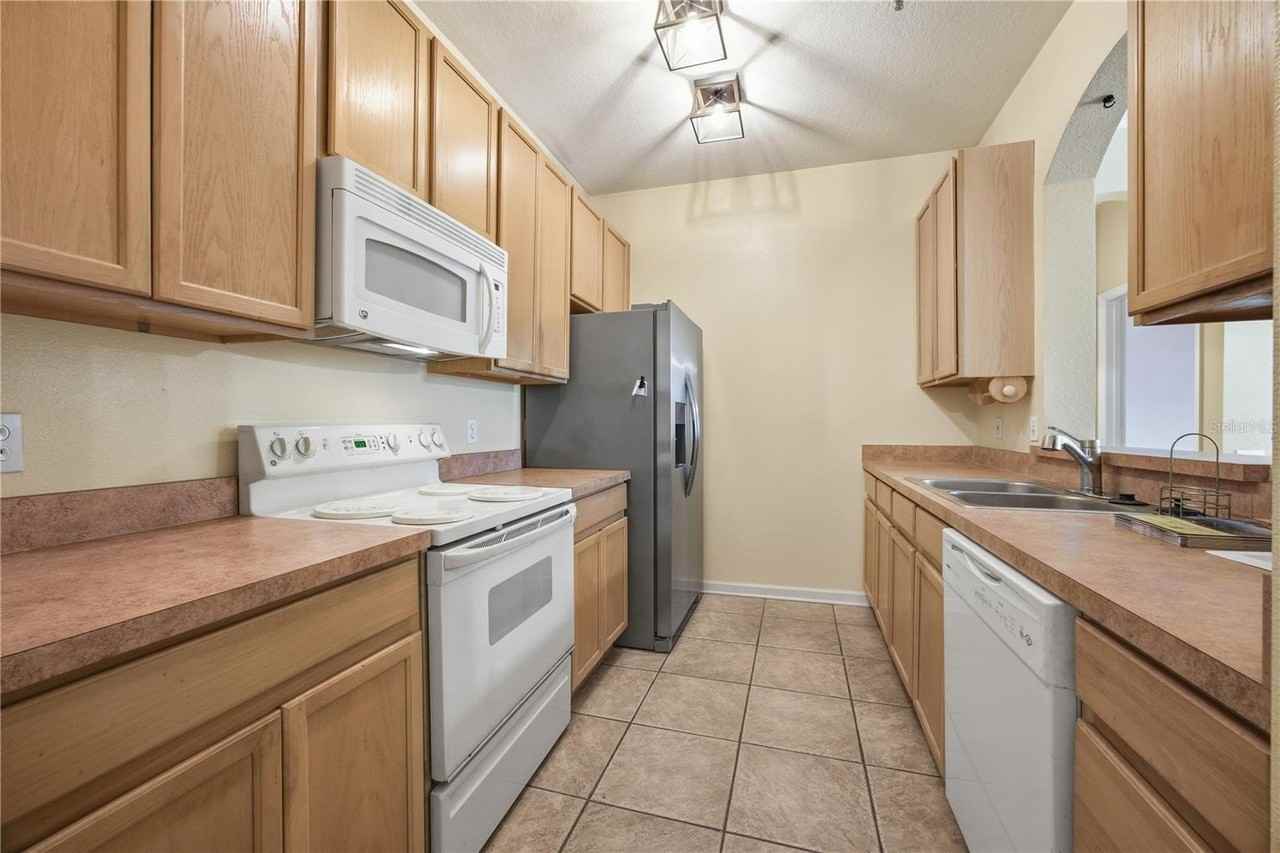 7109 Yacht Basin Ave #428 - Photo 5 of 20