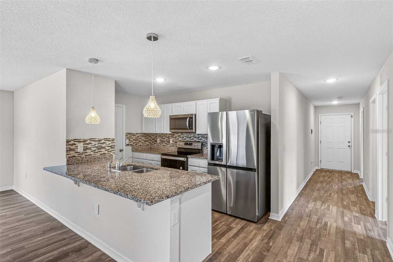 842 Gila Way - Photo 5 of 43
