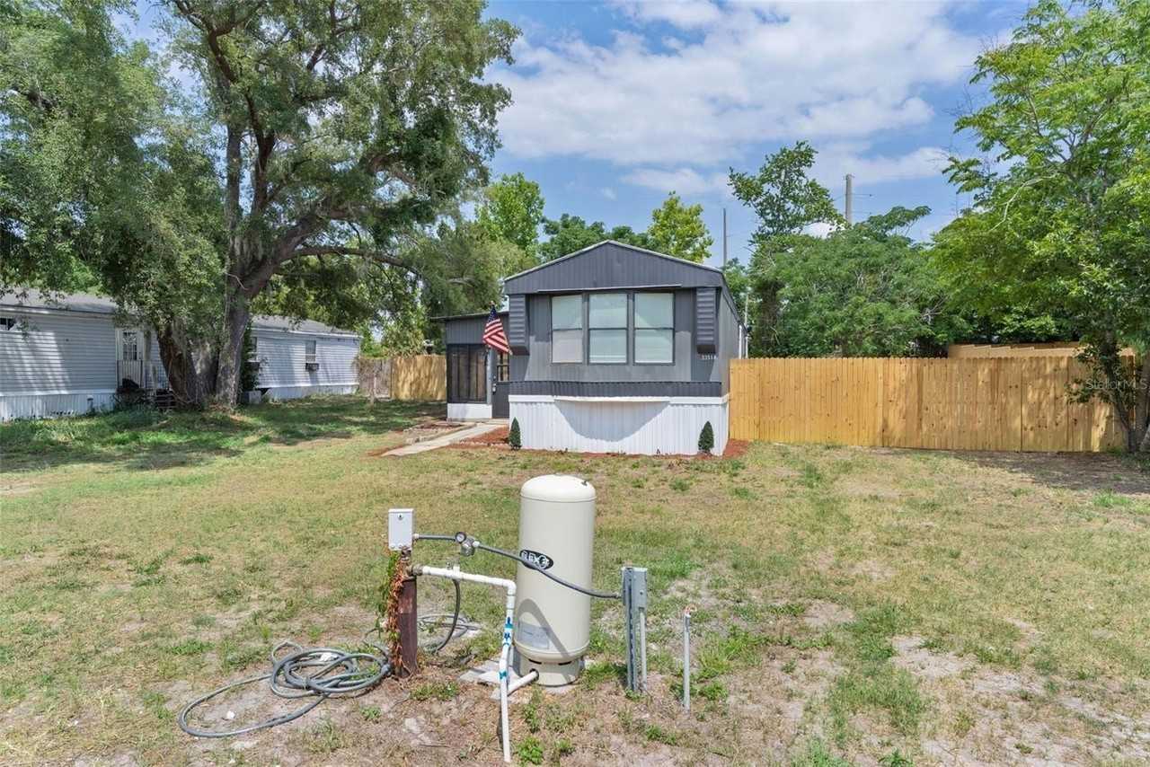 33514 Luana Ct - Photo 3 of 37