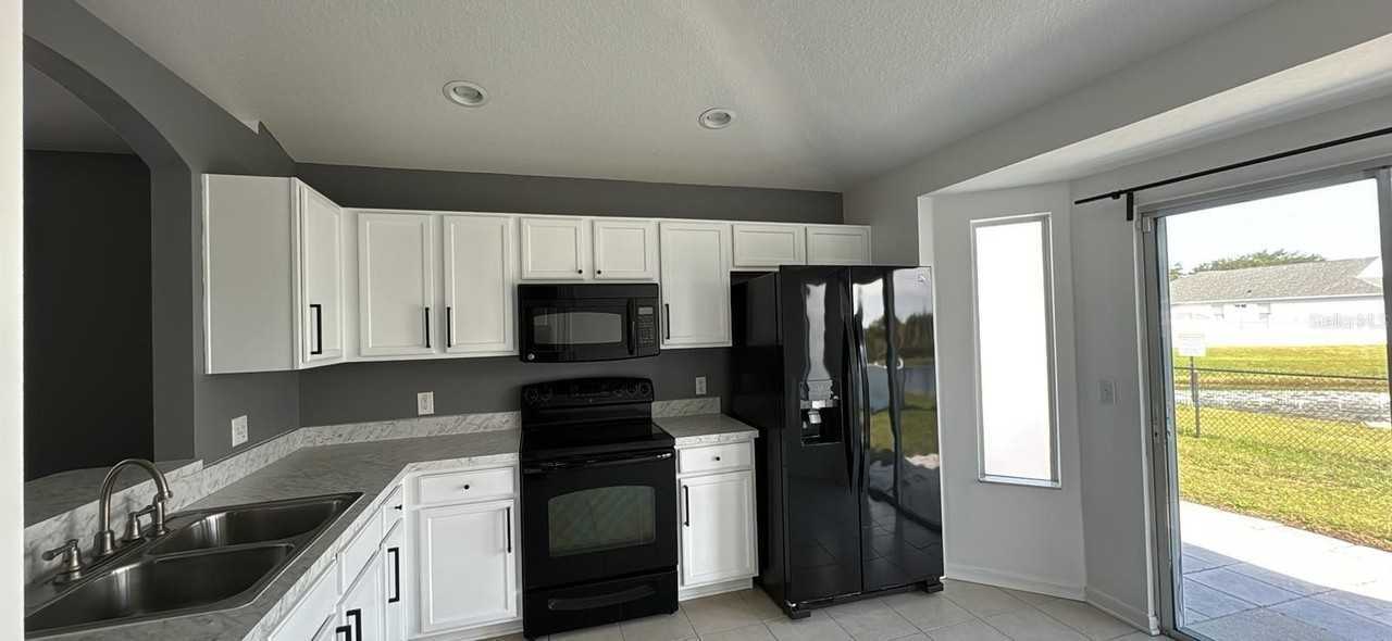 12602 Evington Point Dr - Photo 5 of 21