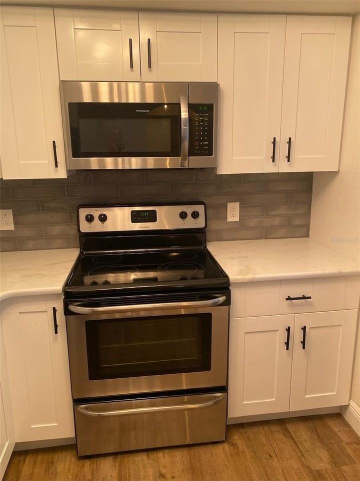 823 Camargo Way #105 - Photo 3 of 16