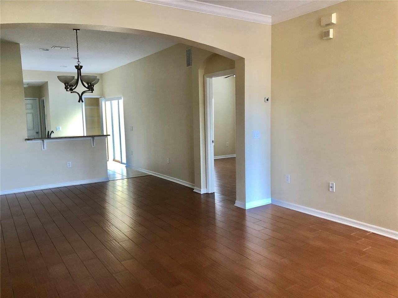 5567 Somersby Rd - Photo 5 of 40