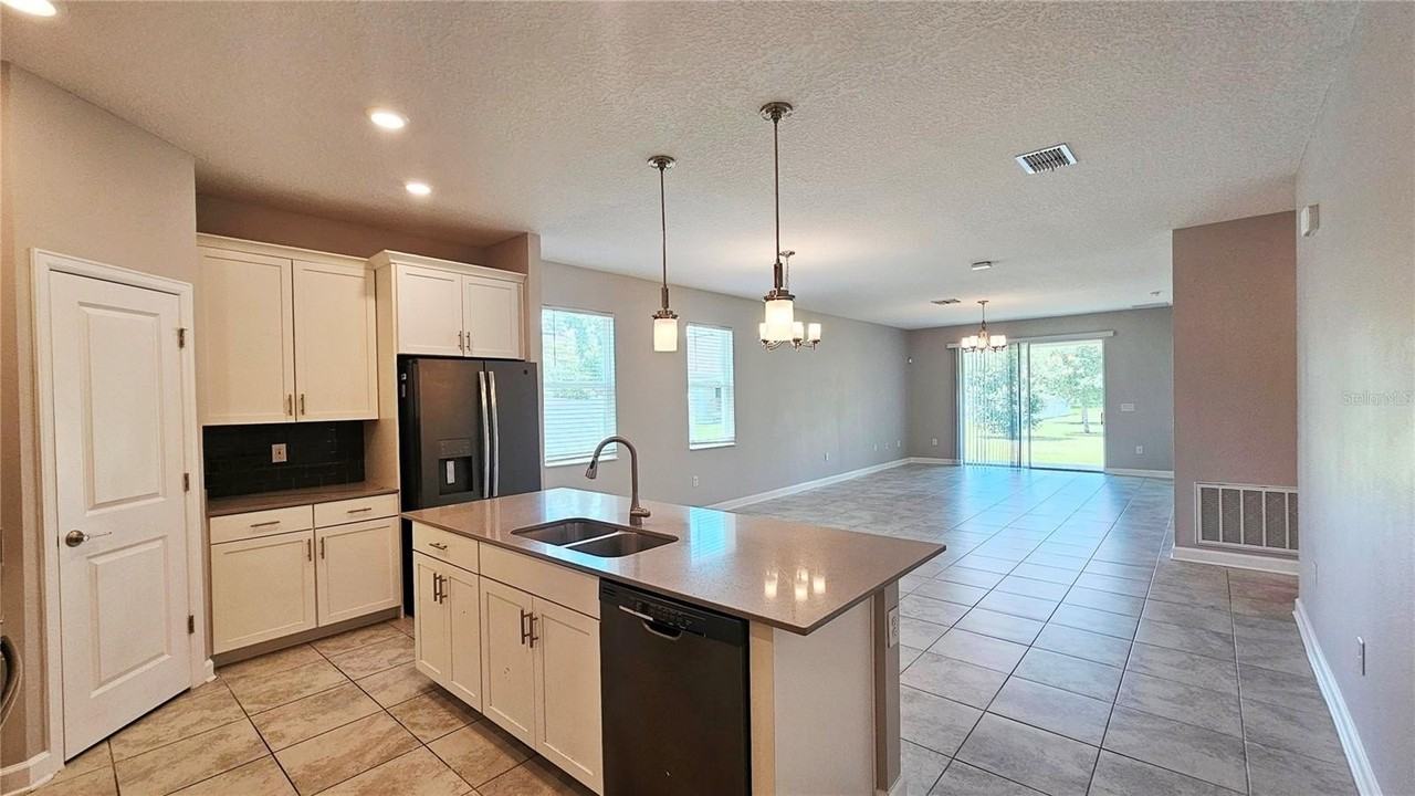11048 Sweetgum Woods Dr - Photo 5 of 29