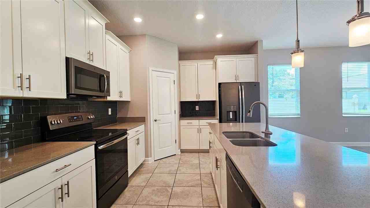 11048 Sweetgum Woods Dr - Photo 6 of 29