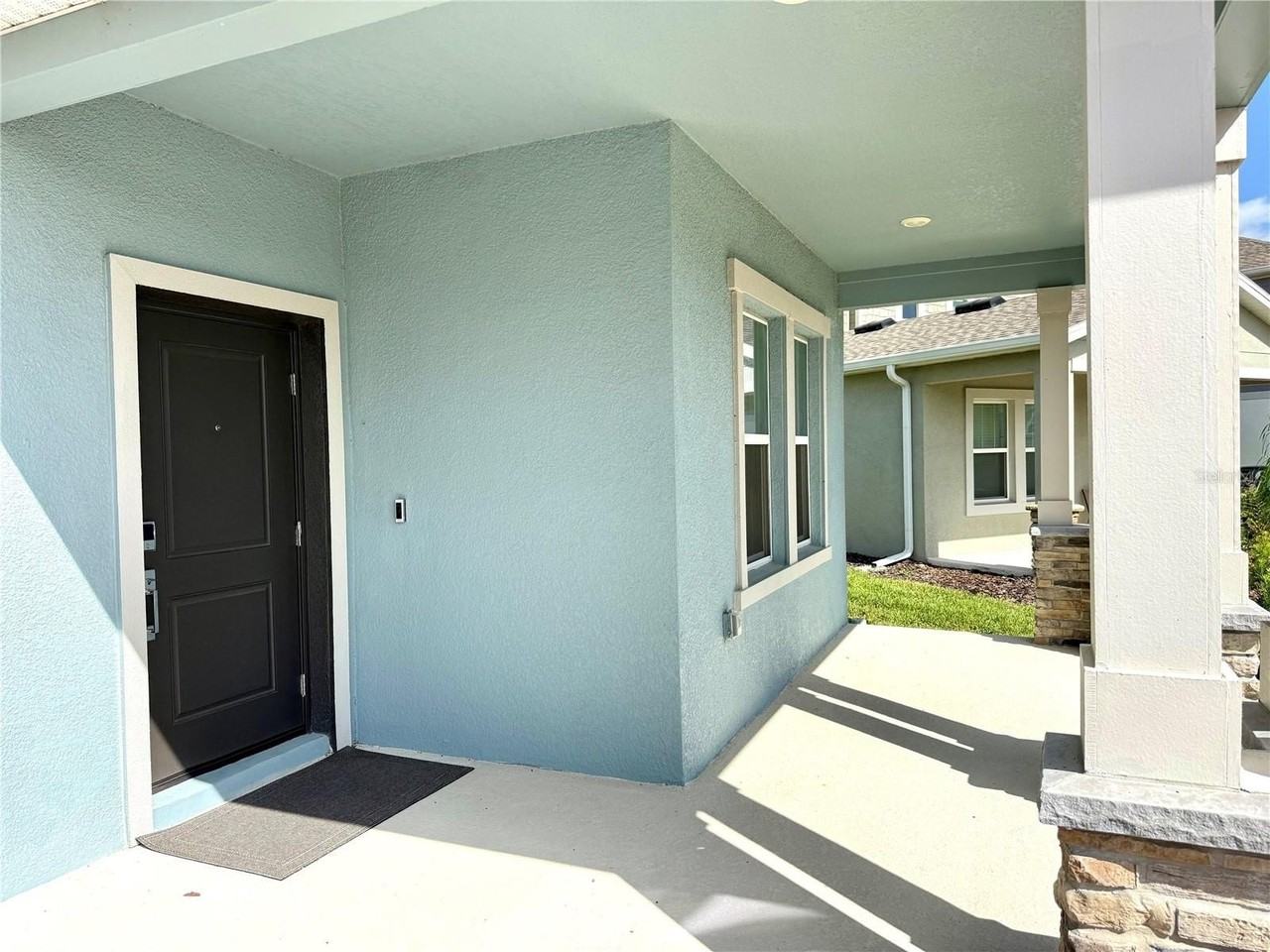 2970 Armstrong Ave - Photo 6 of 50