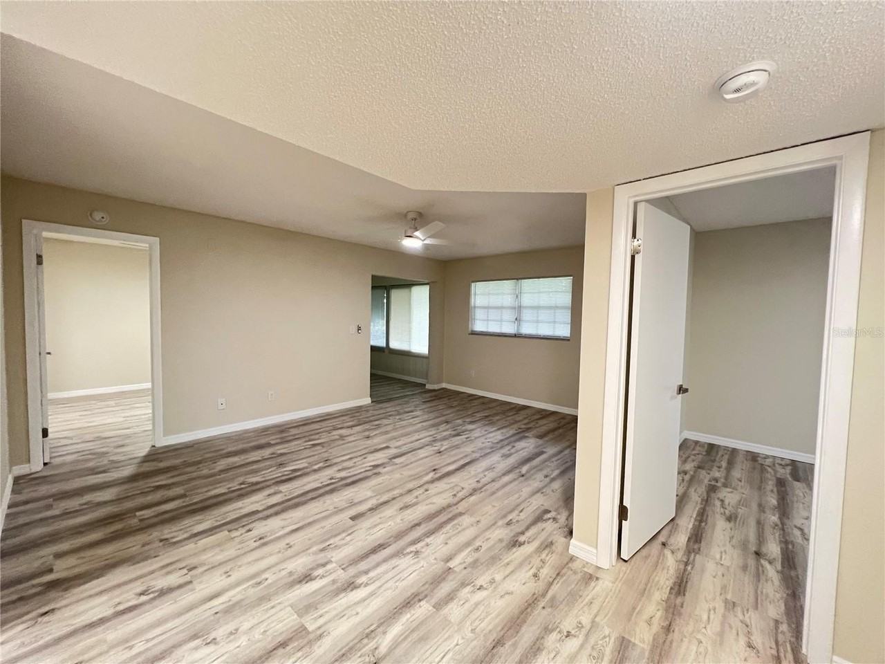 572 Fairways Ln #N204 - Photo 7 of 27