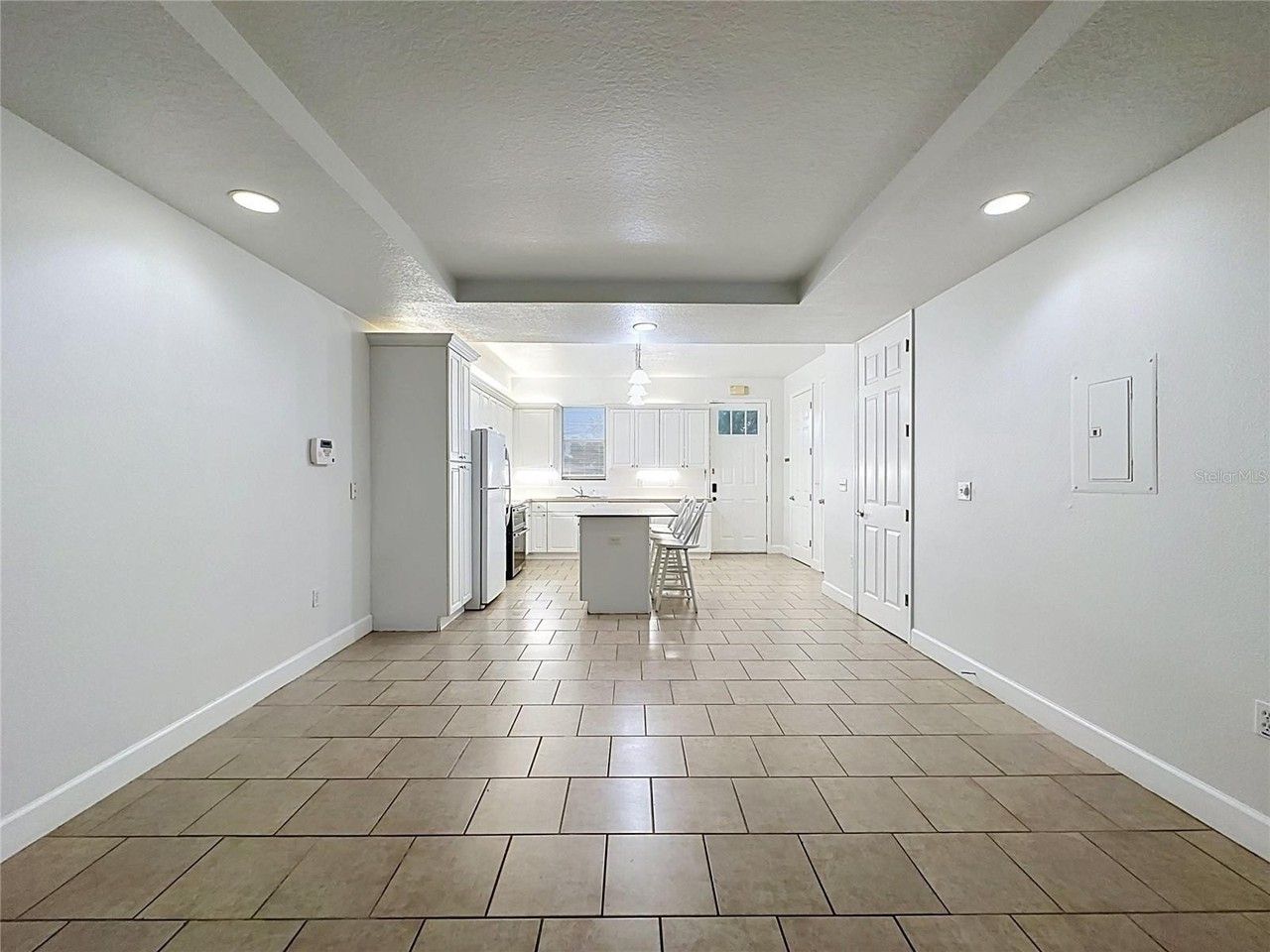 2053 Green Oak Ct - Photo 2 of 33