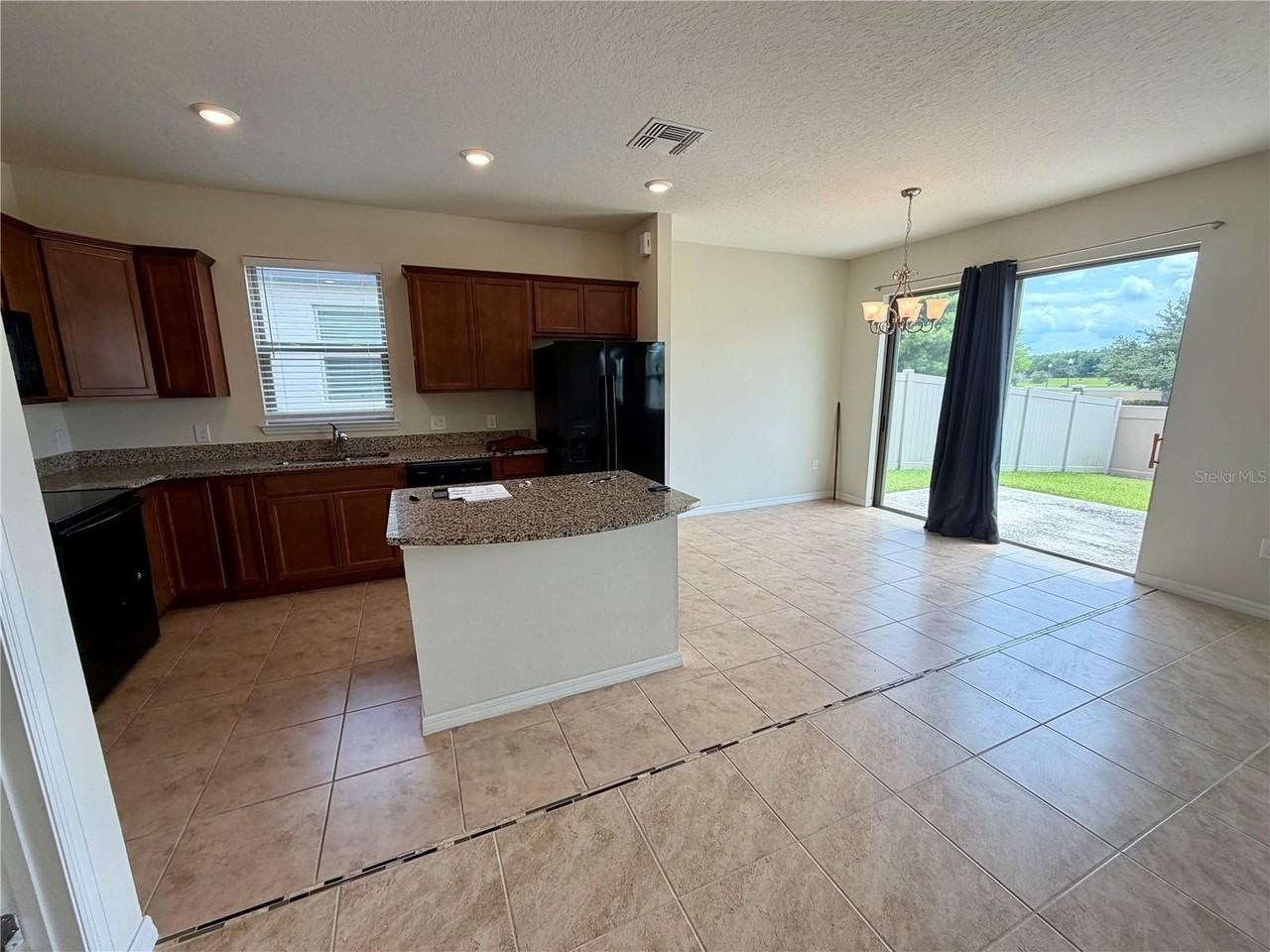 1917 Cayman Cove Cir - Photo 7 of 14