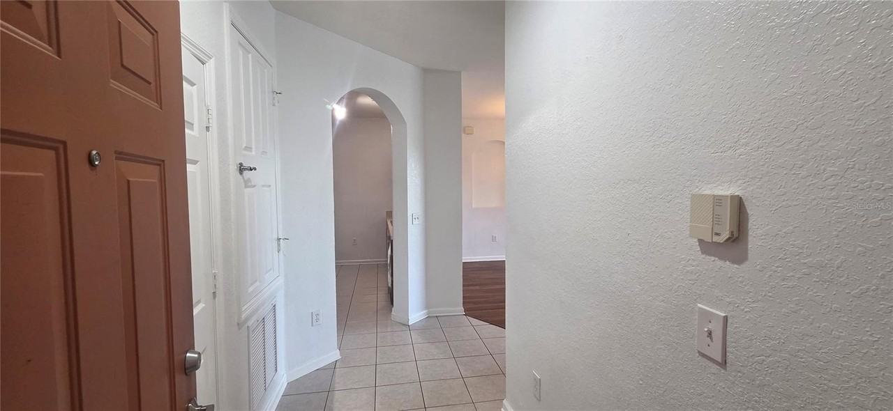 6240 Contessa Dr #103 - Photo 5 of 17