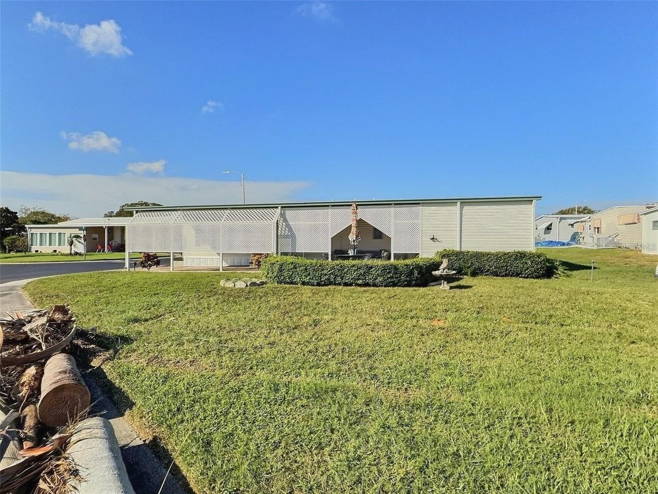 667 Sugar Palm St - Photo 3 of 24