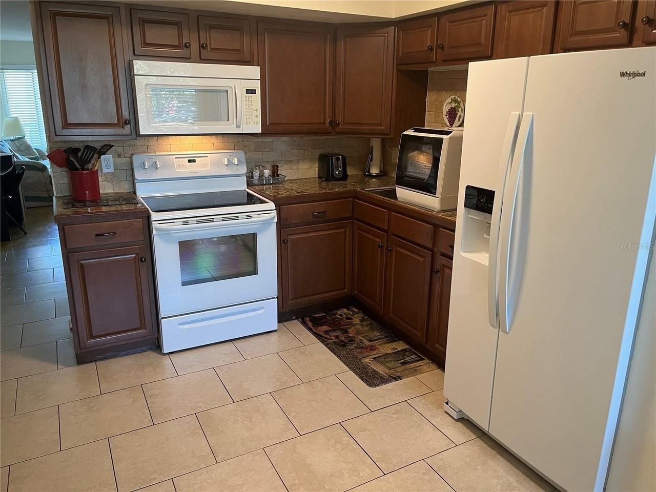 2071 Australia Way W #29 - Photo 3 of 28