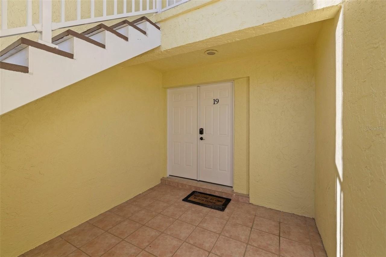 1 Windrush Blvd #19 - Photo 6 of 50