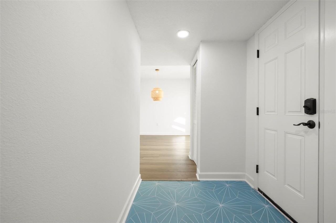 1 Windrush Blvd #19 - Photo 7 of 50
