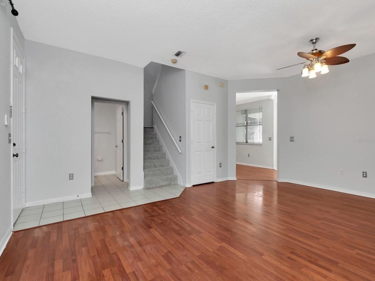 34902 Teeview Ln - Photo 5 of 30