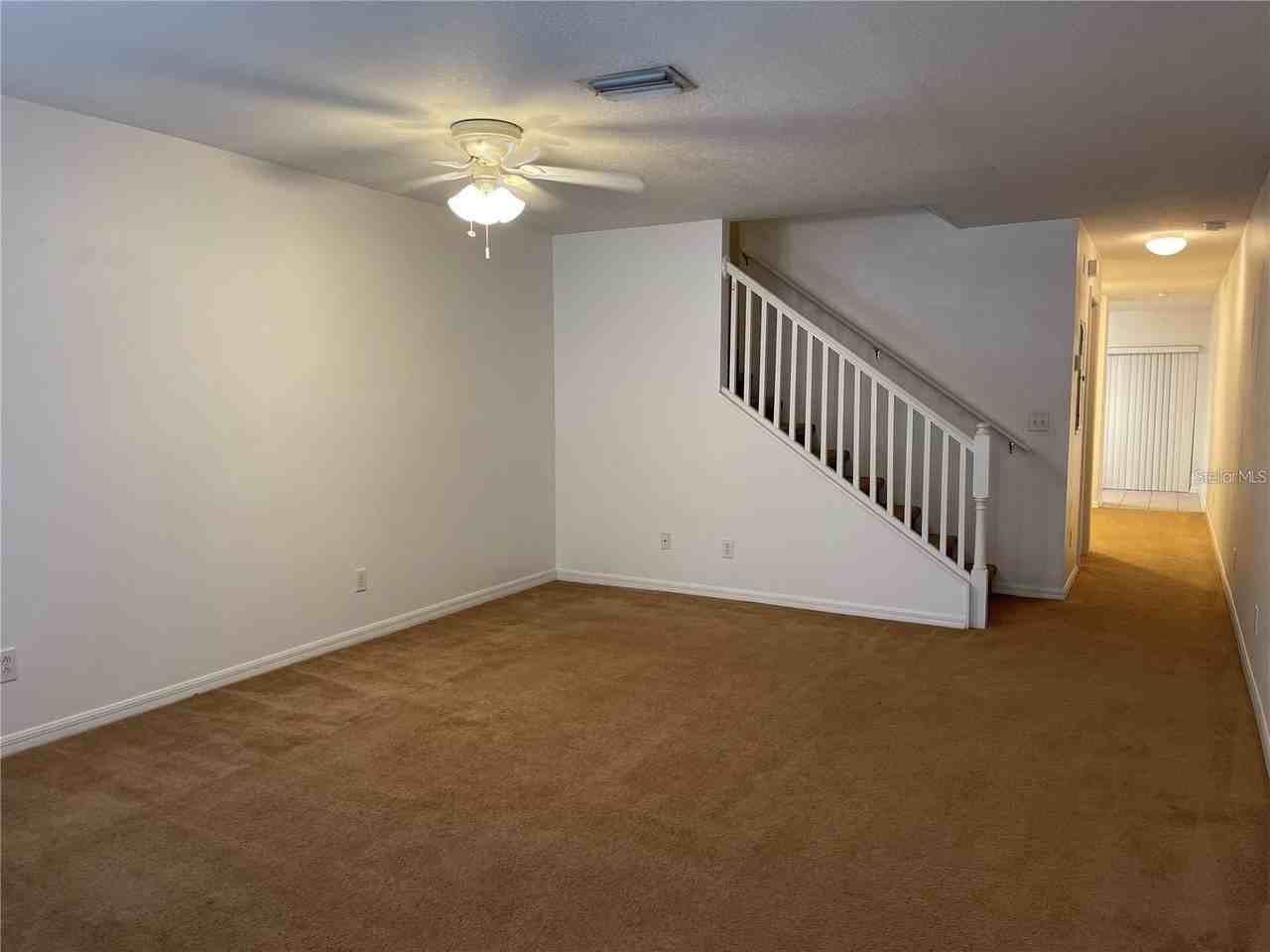 10806 Brickside Ct - Photo 5 of 19