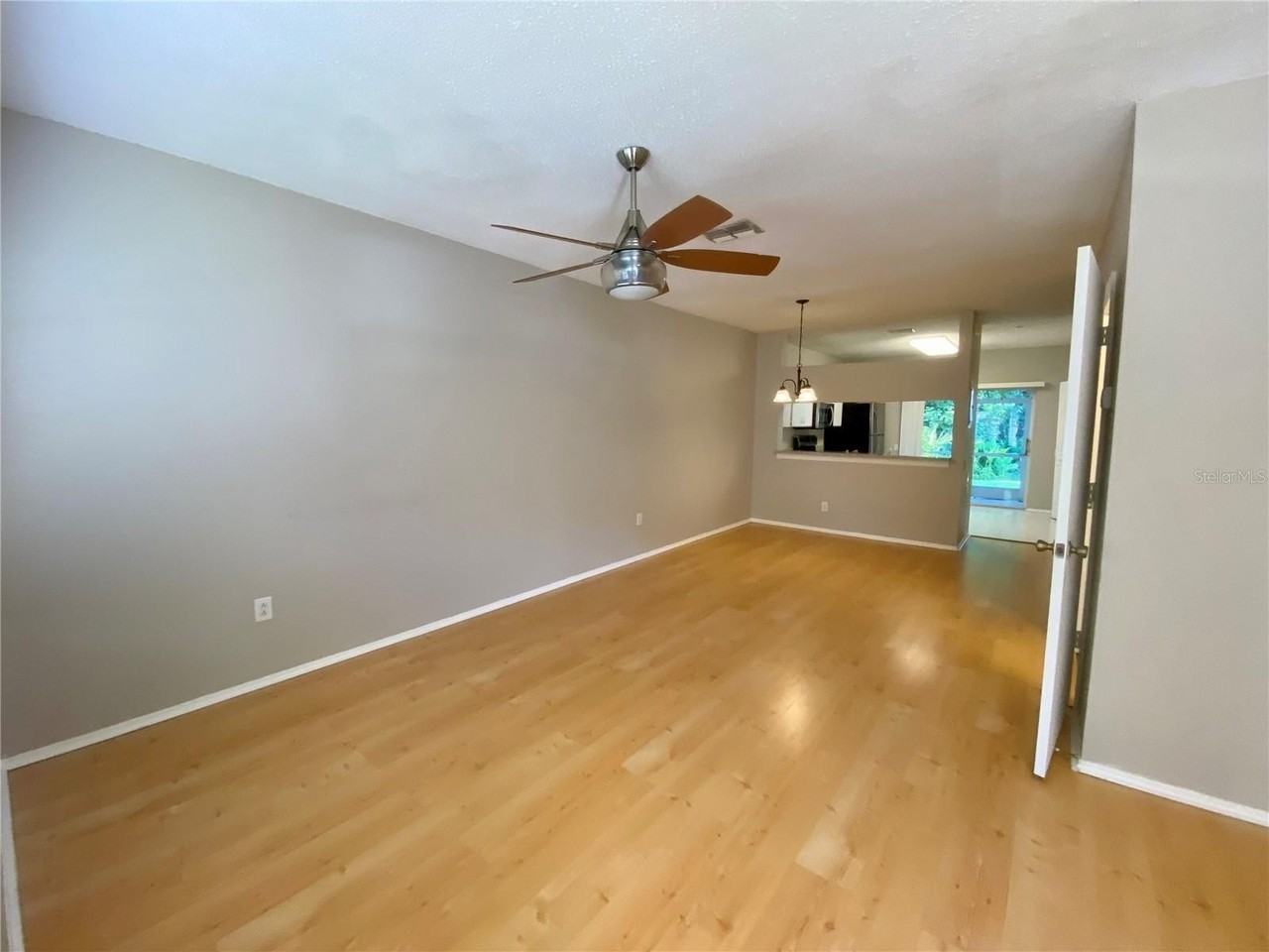 12415 Berkeley Square Dr - Photo 5 of 40