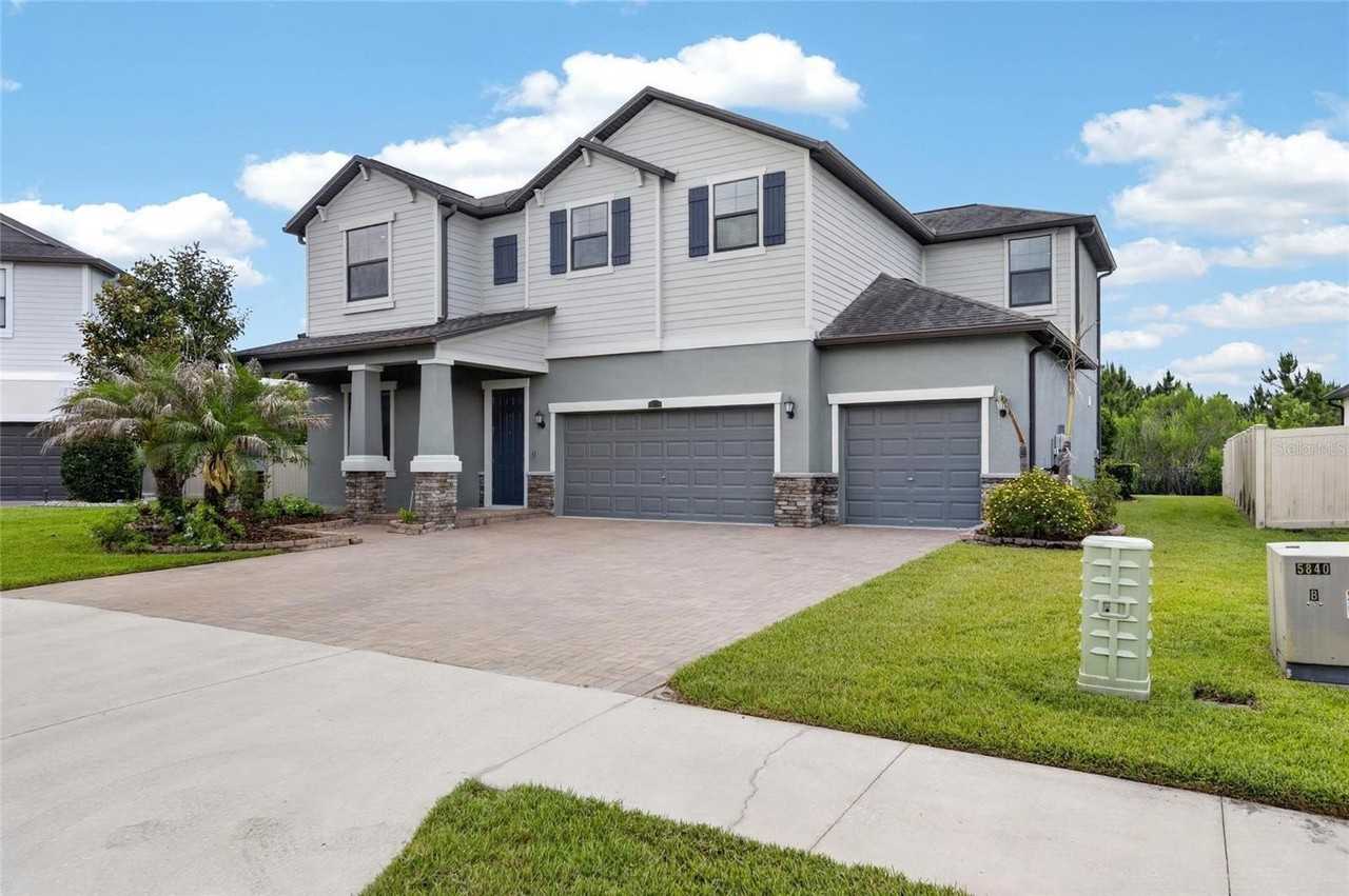 2905 Hilliard Dr - Photo 3 of 50
