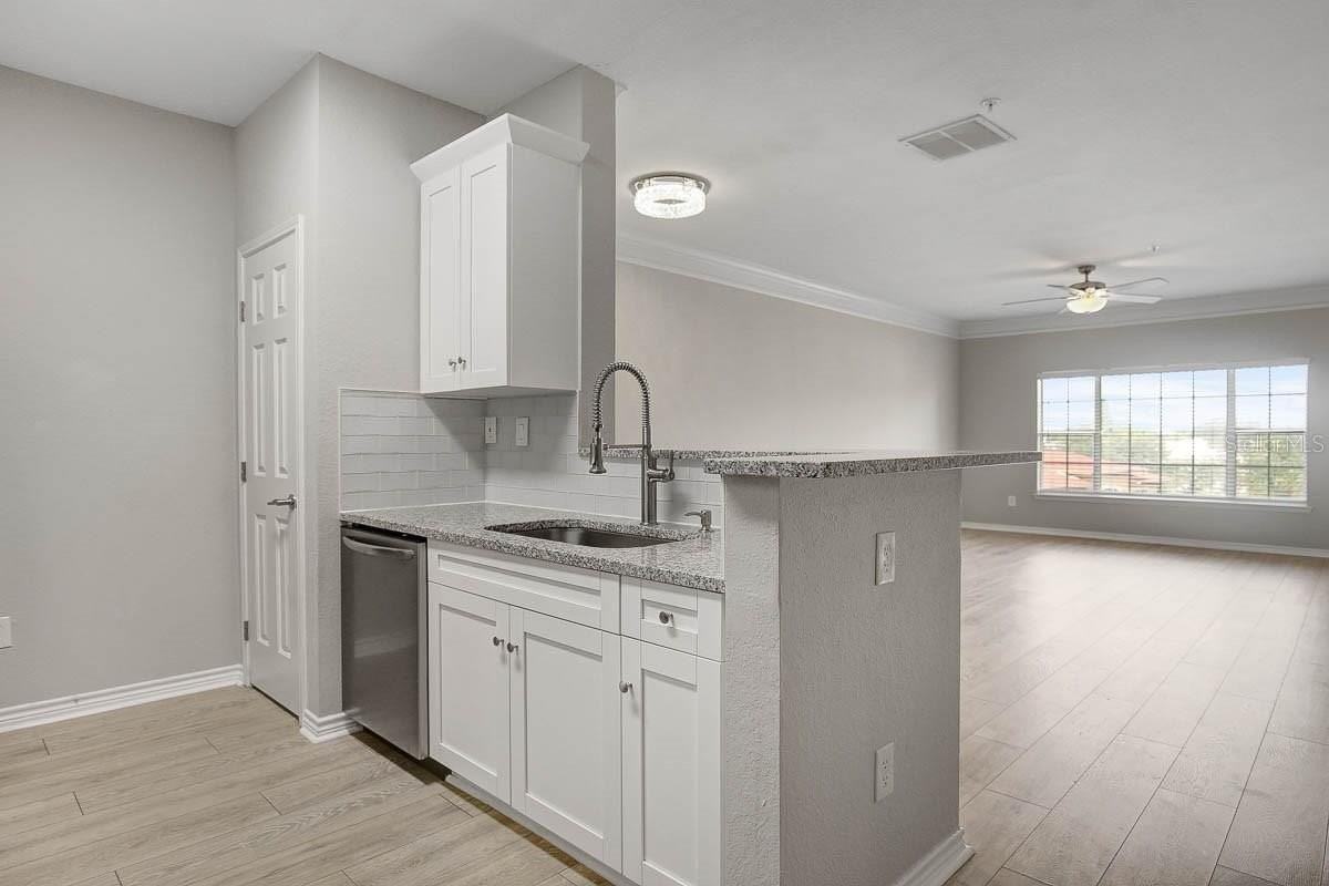 4311 Bayside Village Dr #303 - Photo 6 of 21