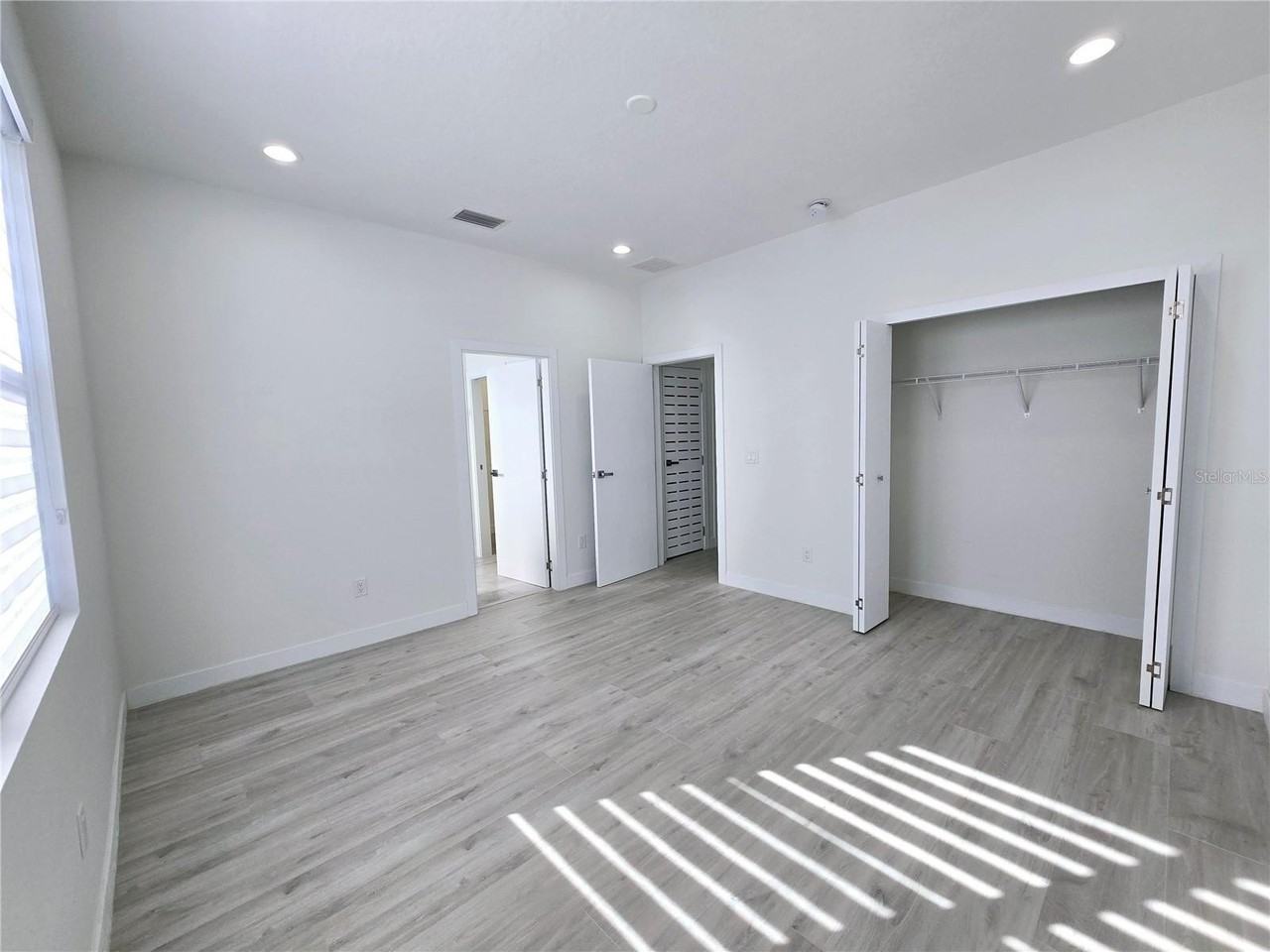 7573 Gesualdo Ct - Photo 6 of 30