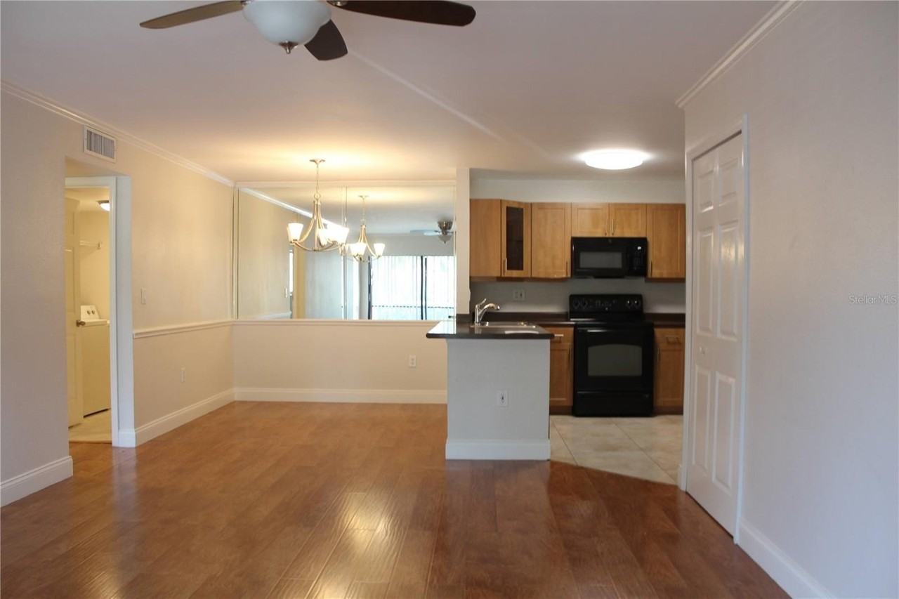 5602 Baywater Dr - Photo 2 of 9