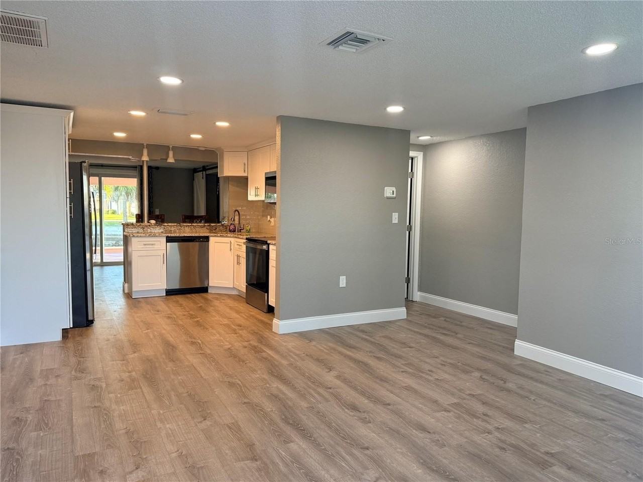 6623 Boatyard Dr - Photo 2 of 27