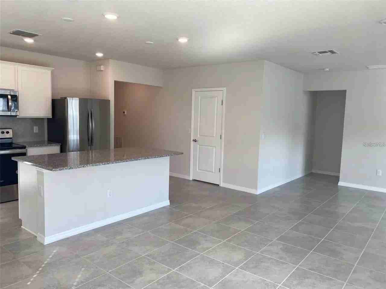 9643 Summers Cay Cir - Photo 3 of 16