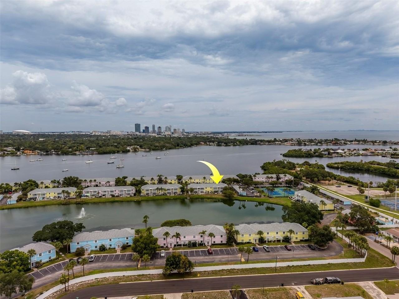 222 Pompano Dr Se #H - Photo 2 of 50