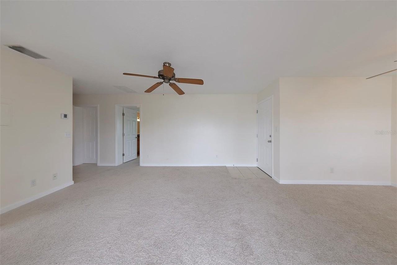 222 Pompano Dr Se #H - Photo 7 of 50