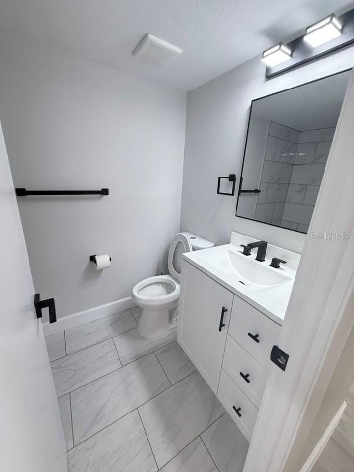 3300 Cove Cay Dr #2A - Photo 7 of 25