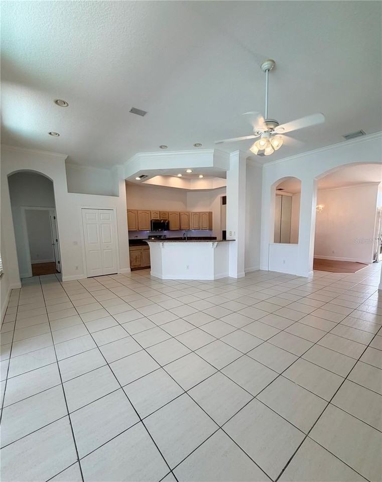 442 Knight Dr - Photo 4 of 23