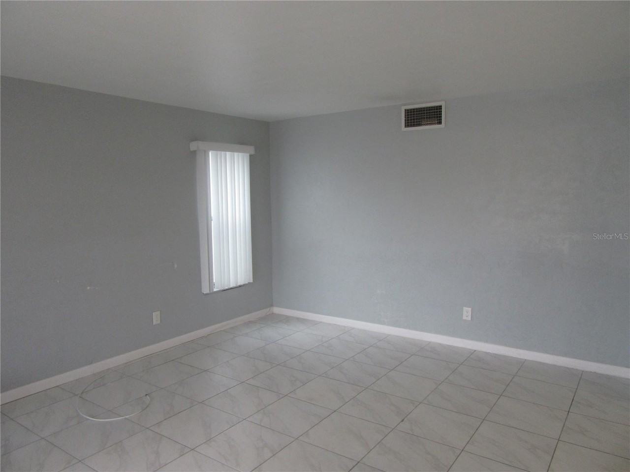 110 60th Ave #1 - Photo 4 of 25