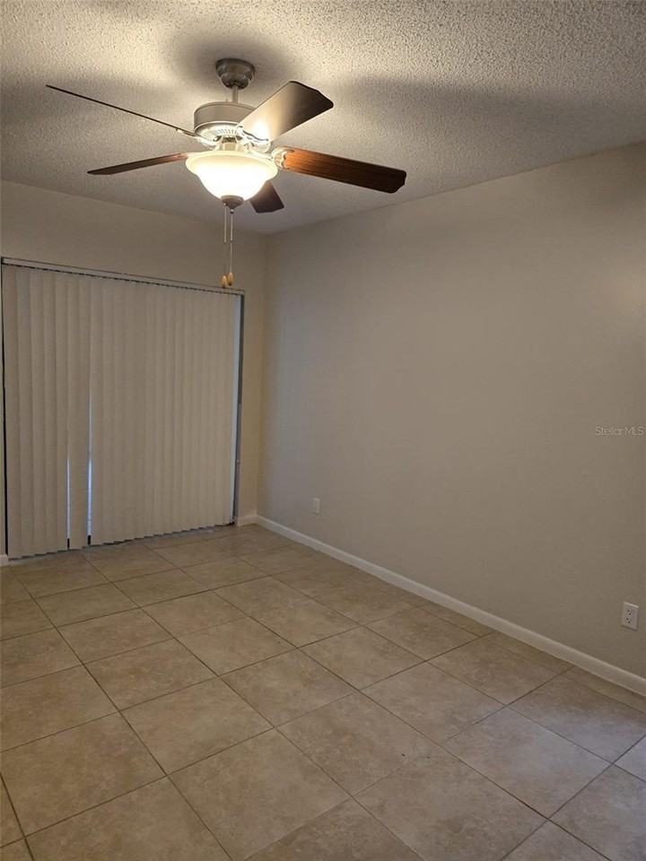 4608 Netherwood Dr - Photo 7 of 19