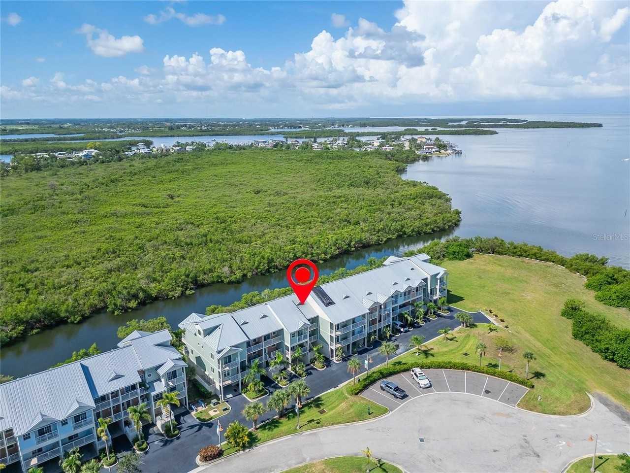 3266 Mangrove Point Dr - Photo 3 of 50