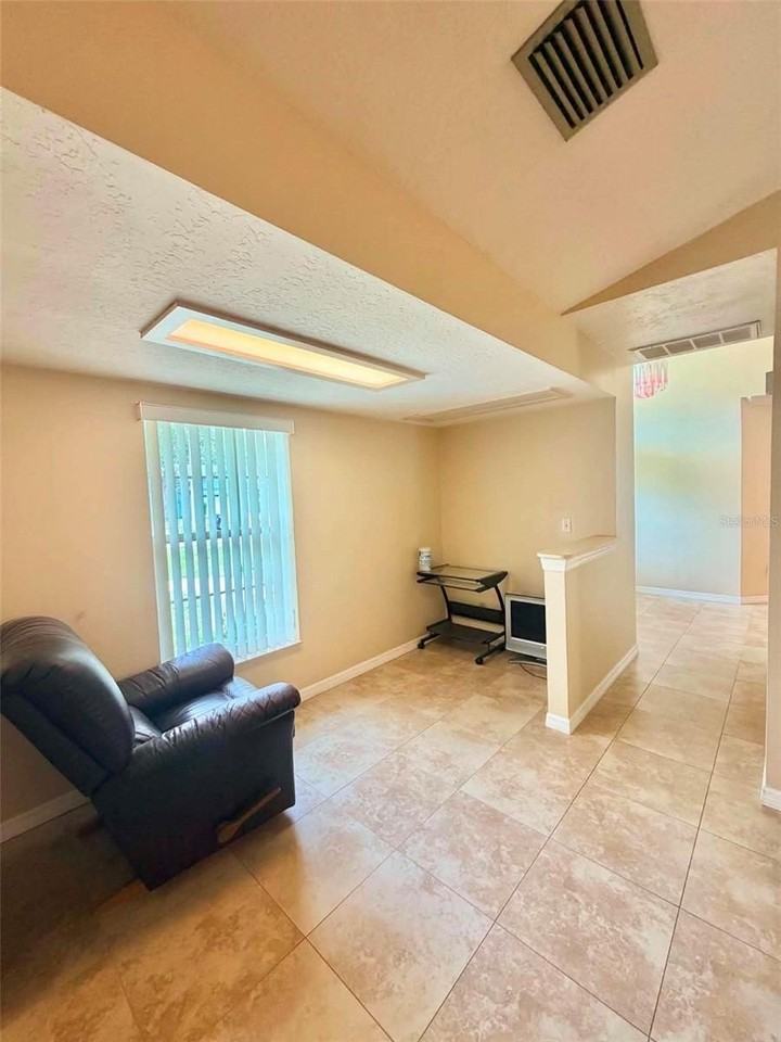 5647 Dalton Ct - Photo 3 of 18